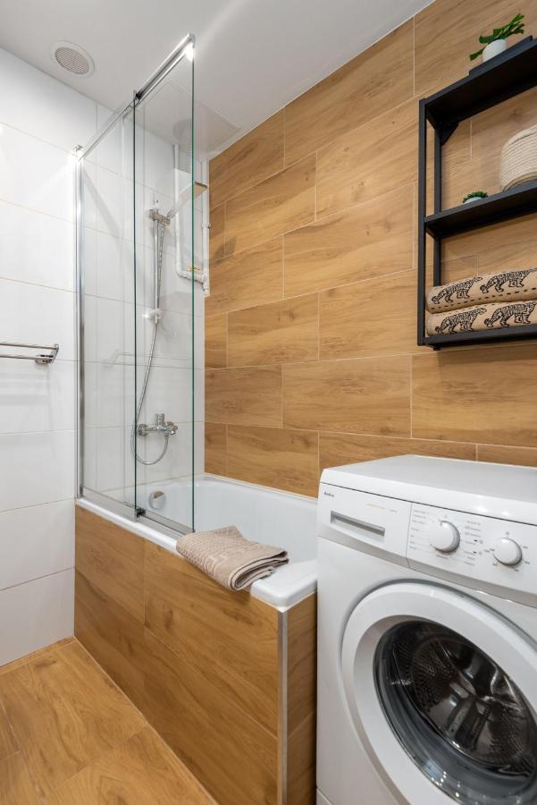 Kairos Apartments - City - Darmowy Parking, Scisle Centrum Katowice Bagian luar foto